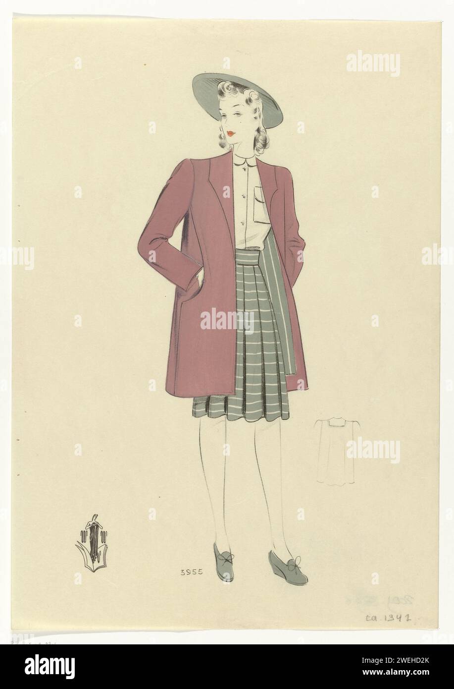 Frau mit rosa Mantel, CA. 1942, Nr. 3955, ca. 1942 Junge Frau in Plisseelrauch bis zum Knie und weißer Bluse, über der ein halblanger rosafarbener Mantel liegt. Hut mit breiter Kante. Graue Schuhe. Papierteller. Kopfbedeckung (+ Damenkleidung). Rock (+ Damenkleidung). Kleidung für den oberen Teil des Körpers (+ Damenkleidung). Mantel (+ Damenkleidung). Schuhe, Sandalen (+ Damenkleidung) Stockfoto