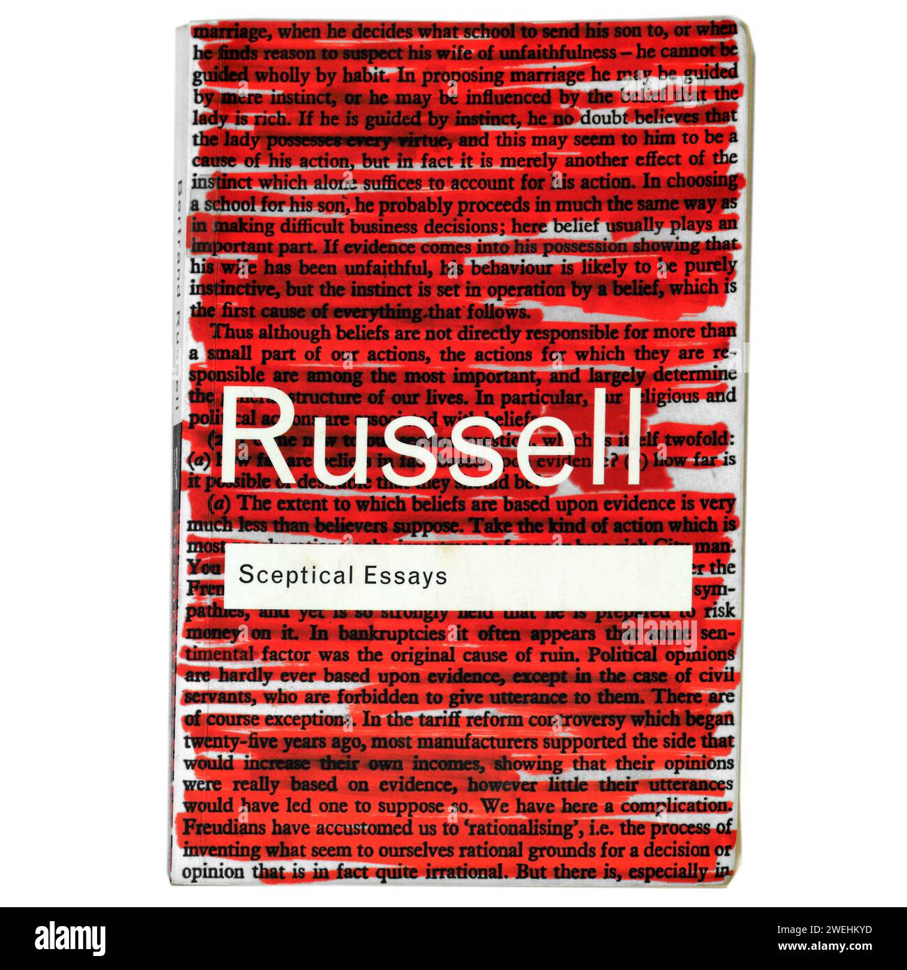 Bertrand Russell, skeptische Essays Bucheinband. Studio auf hellem/weißem Hintergrund eingerichtet Stockfoto