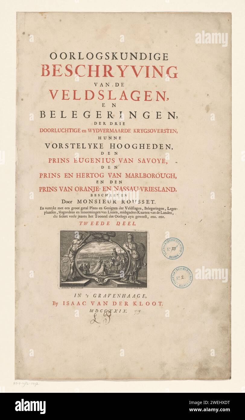 Titelseite mit Vignette aus: rousset, Kriegsexperte Beschreibung der Schlachten und Belagerungen, zweiter Teil (1729), 1729 drucken Titelseite für: rous Set, Kriegsexperte Beschreibung der Schlachten und Belagerungen, der drei ... WYD Famous Krygsoverten ... Der Prinz Eugoi von Savoje, den ... Herzog von Marlborough und Prinz von Orange und Nassau-Vriesland, zweiter Teil, den Haag 1729. Blatt mit dem Titel in Buchdruck in Rot und Schwarz mit einer Vignette, auf der einem General die Schlüssel zu einer eroberten Stadt im Rahmen von Schlangen, Herkules und Minerva angeboten werden. Papierätzung/Buchdruck Abgeben von Tasten Stockfoto