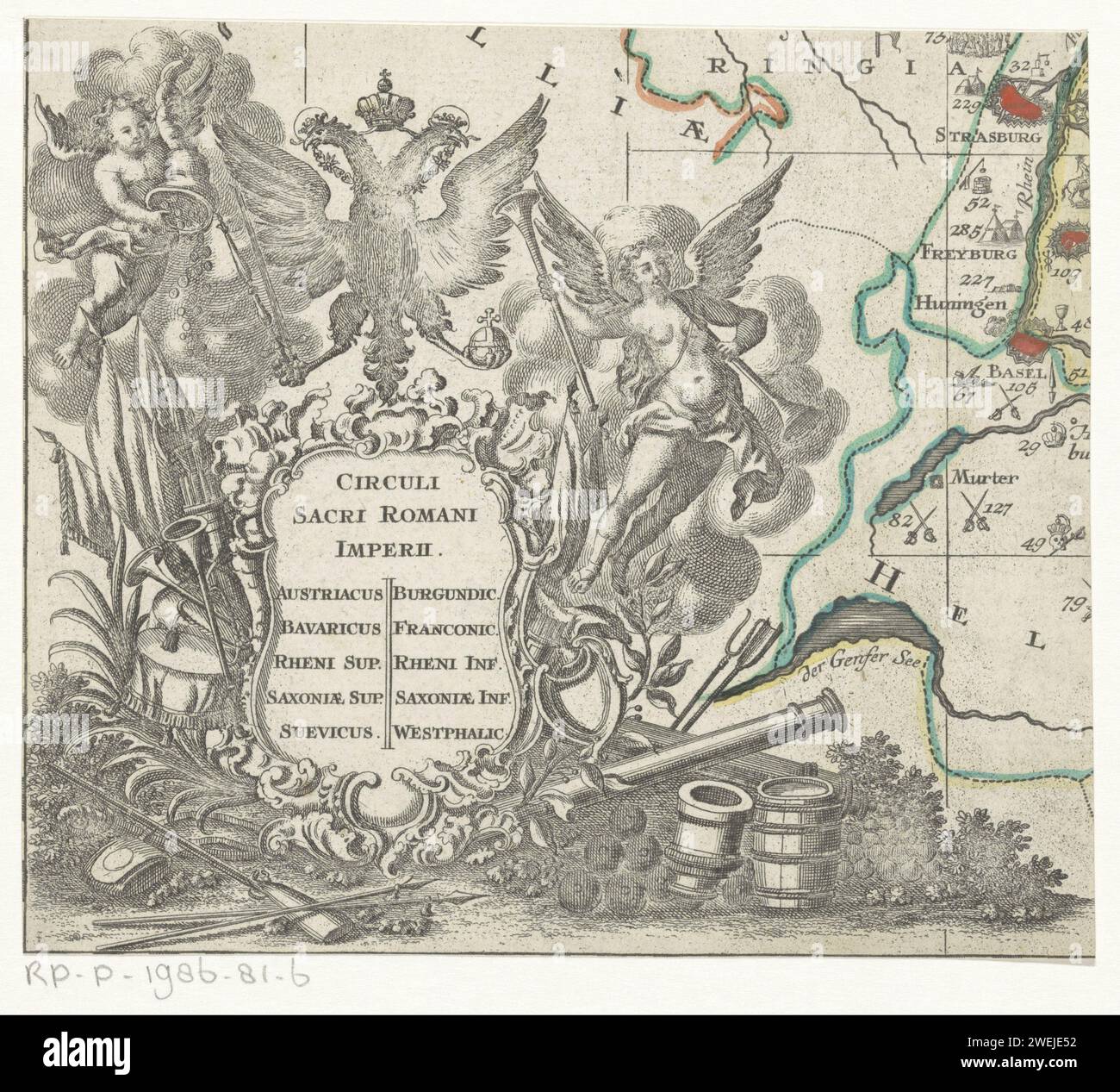 Putto und Engel in Cartouche mit Doppeladler, Anonym, 1720–1740 Druck über einer Rocaillenkartusche mit dem Titel der Doppeladler mit Schwert, Zepter und reichem Apfel. Auf der linken Seite verwandelt ein Putto ein Horn des Überflusses. Rechts ein Engel mit zwei Trompeten, vielleicht fama. Da sind verschiedene Waffen unten. Detail einer Karte des Heiligen Römischen Reiches. Papierätzung Ornament  Kartusche. Cupiden: 'amores', 'amoretti', 'Putti'. Engel. Doppeladler Deutschland Stockfoto