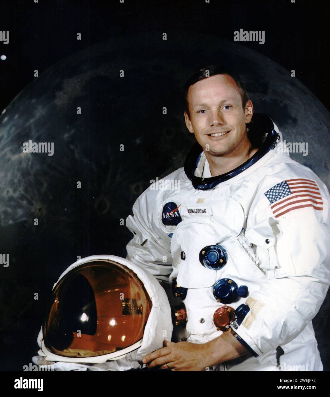 Der US-amerikanische Astronaut Neil A. Armstrong im Weltraumanzug während des offiziellen Apollo 11-Portraits, NASA, 09. Januar 1969 Stockfoto