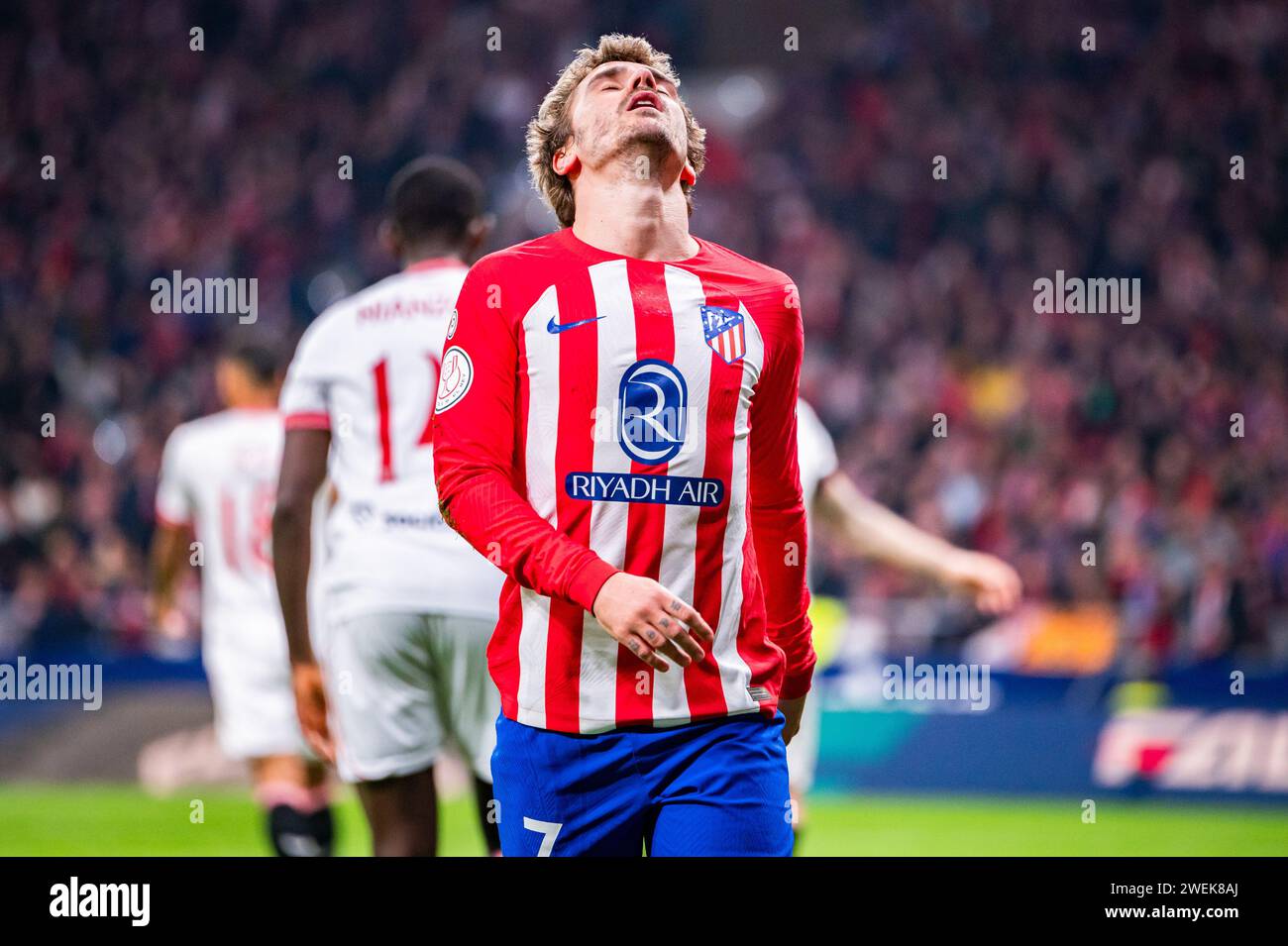 Madrid, Spanien. Januar 2024. Antoine Griezmann von Atletico Madrid reagiert während des Viertelfinales des Copa del Rey Turniers zwischen Atletico Madrid und Sevilla, das im Estadio Metropolitano ausgetragen wurde. Atletico Madrid 1 : 0 Sevilla Credit: SOPA Images Limited/Alamy Live News Stockfoto