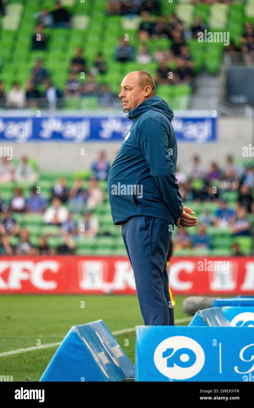 Melbourne, Australien. 26. Januar 2024. Sydney FC Head Coach ante Juric beobachtet den Fortschritt des Spiels während des Liberty A-League Frauenspiels zwischen Melbourne Victory FC und Sydney FC im AAMI Park in Melbourne, Australien. Quelle: James Forrester/Alamy Live News Stockfoto Melbourne, Australien. 26. Januar 2024. Sydney FC Head Coach ante Juric beobachtet den Fortschritt des Spiels während des Liberty A-League Frauenspiels zwischen Melbourne Victory FC und Sydney FC im AAMI Park in Melbourne, Australien. Quelle: James Forrester/Alamy Live News Stockfoto