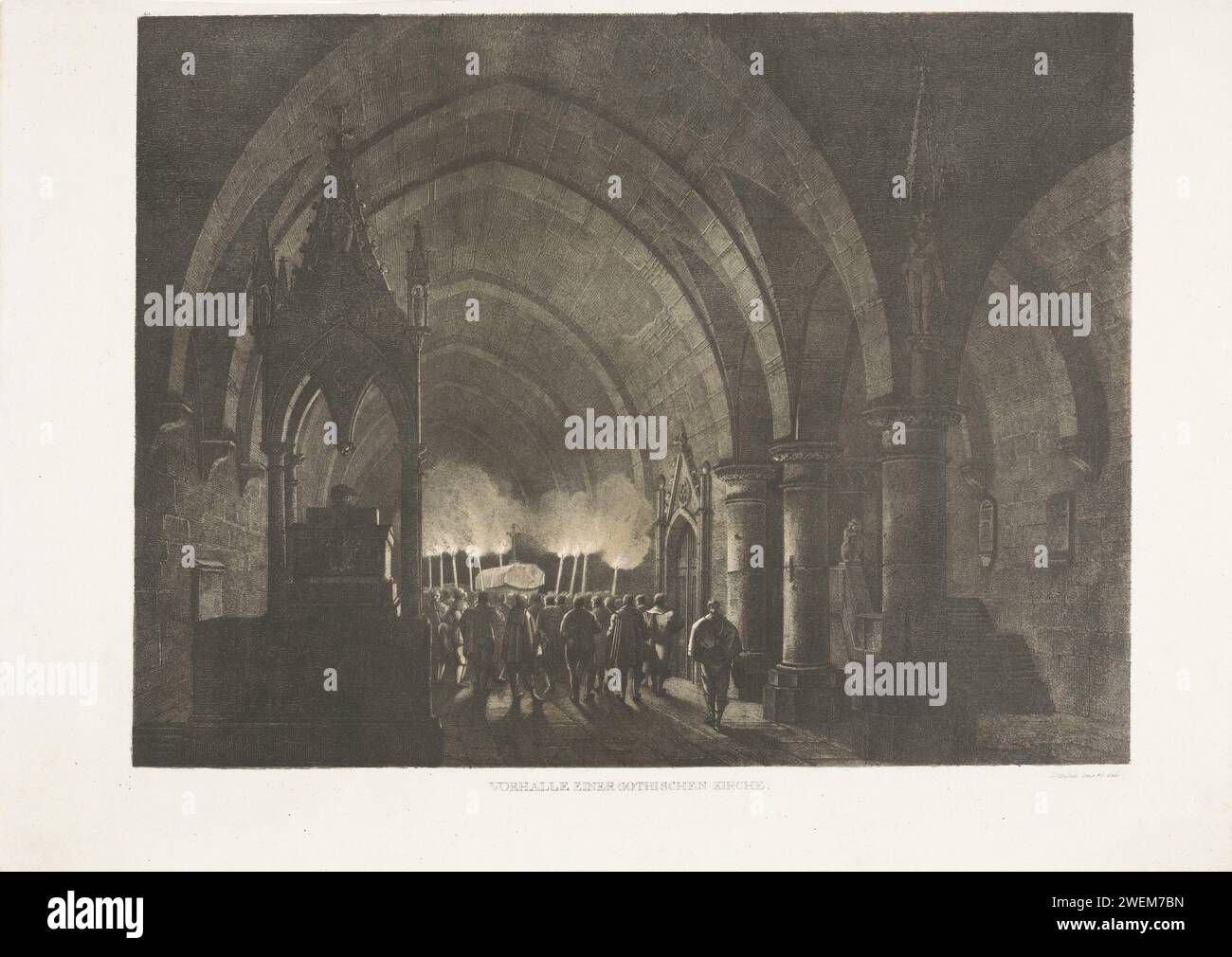 Fackelträger in Kerk, 1794 - 1851 drucken Eine Prozession mit Fackelträgern und einer Brust, die auf den Schultern getragen wird, läuft an einem Grab in einer dunklen Kirche vorbei. Papierinnenraum der Kirche. Teile des Kircheninnenraums. Taschenlampe. Grab, Grab Stockfoto