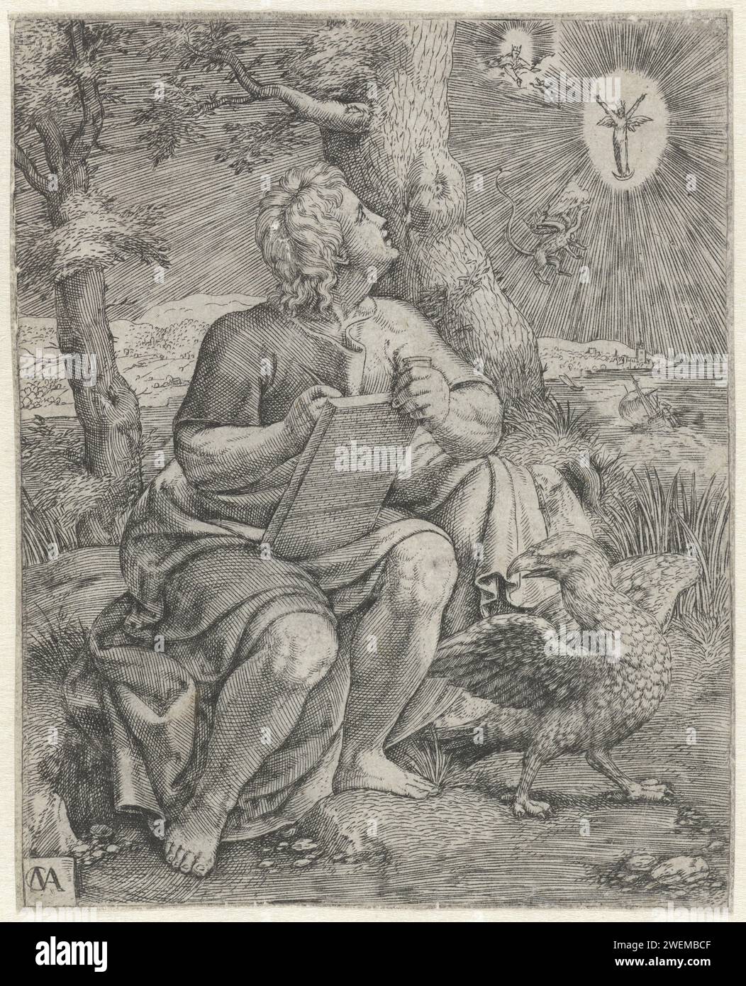 Der Evangelist Johannes, 1544–1556 Druck der Evangelist Johannes, der auf der Insel Patmos sitzt, blickt in den Himmel und sieht die Vision einer Frau auf der Mondsichel und eines Drachen. Er schreibt auf eine Tafel und zu seinen Füßen ist ein Adler. Papiergravur des Apostels Johannes dem Evangelisten; mögliche Attribute: Buch, Kessel, Kelch mit Schlange, Adler, Handfläche, Bildlauf. John (schreibt) auf der Insel Patmos, möglicherweise der Adler neben ihm Stockfoto