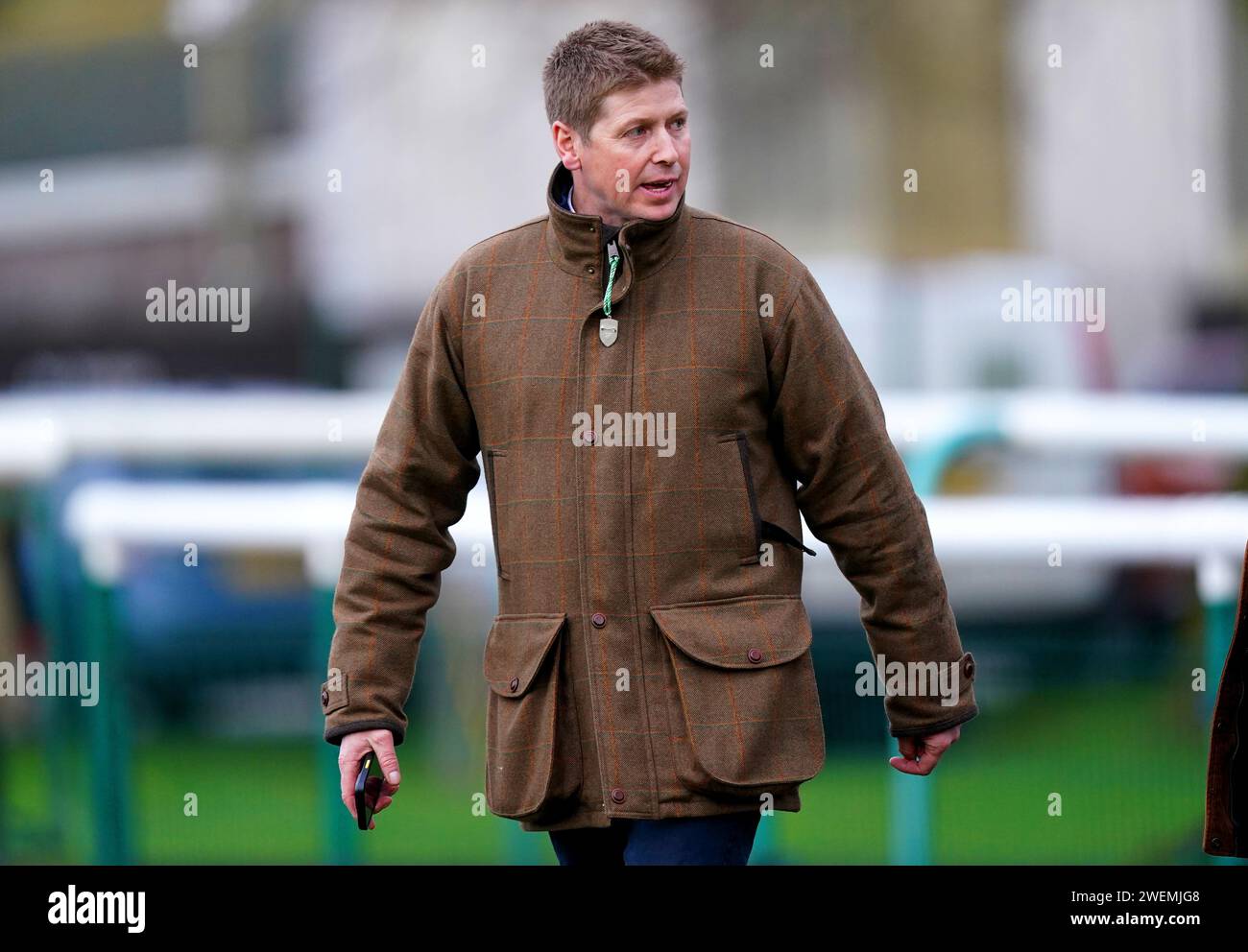 Trainer James Owen nach der Pertemps Network Handicap-Hürde auf der Huntingdon Racecourse, Cambridgeshire. Bilddatum: Mittwoch, 25. Januar 2024. Stockfoto