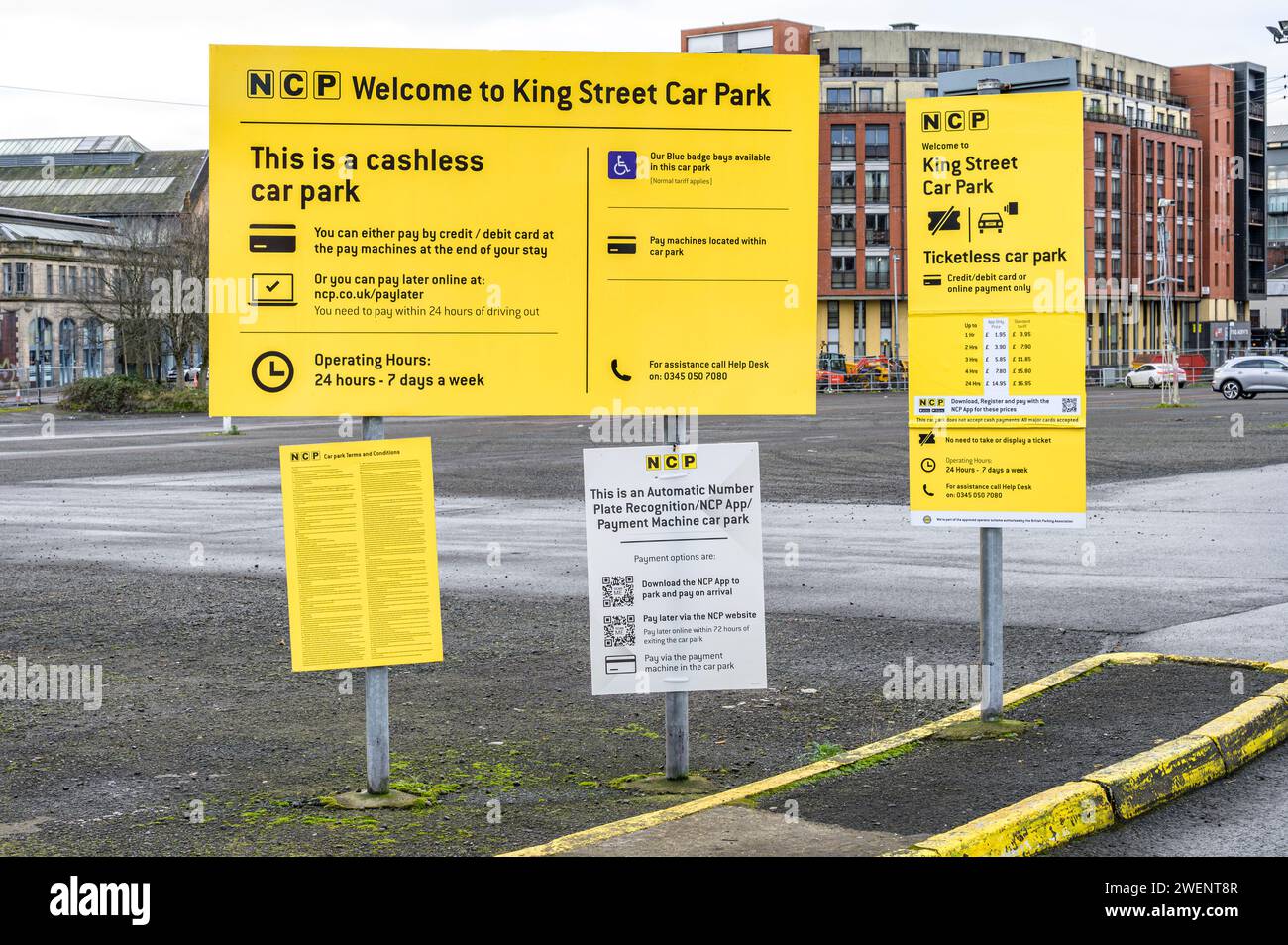 Ein NCP-Parkplatz ohne Fahrkarte und ohne Fahrkarte mit automatischer Nummernschilderkennung, King Street, Glasgow City Centre, Schottland, Großbritannien, Europa Stockfoto