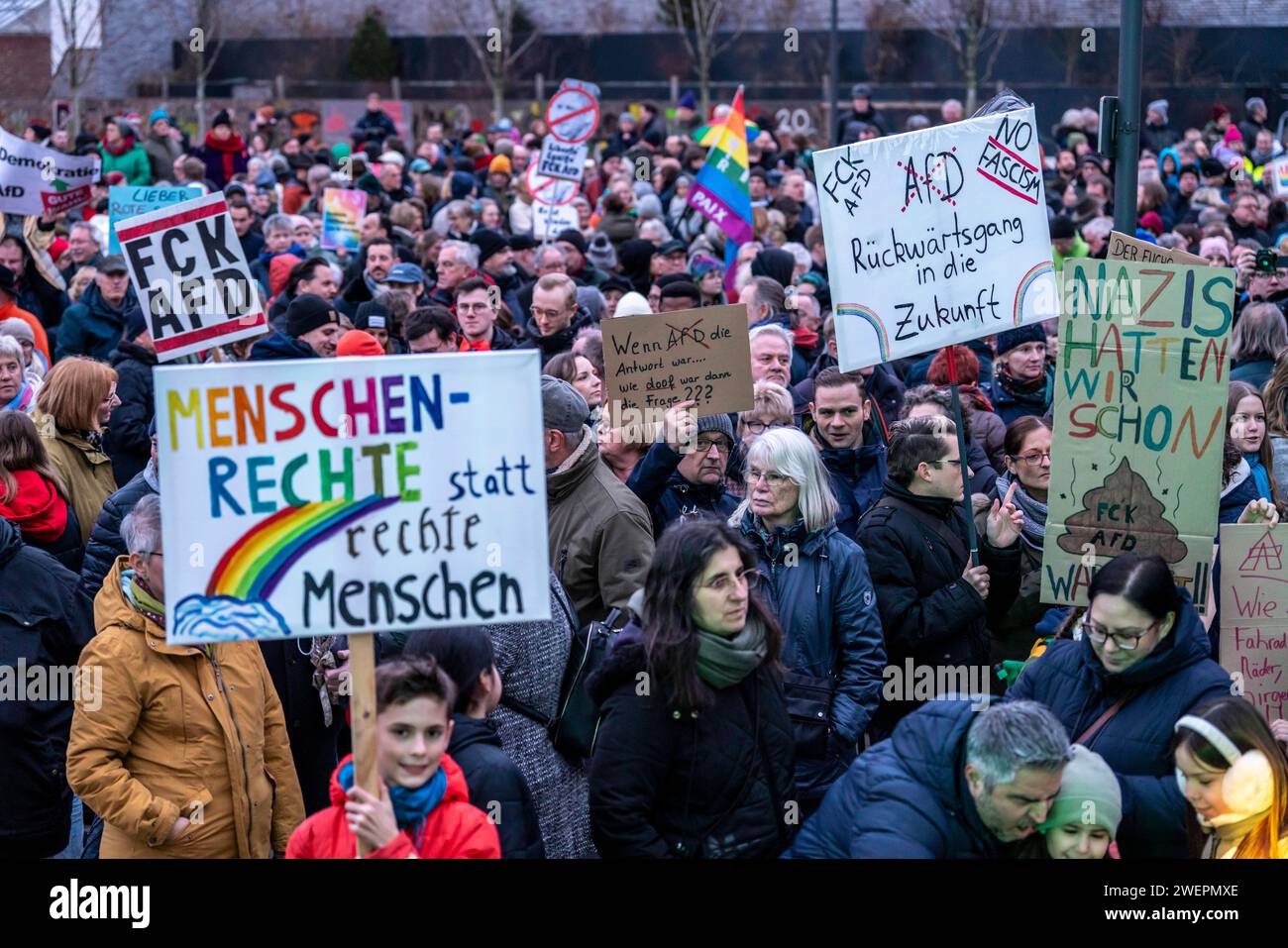 Demonstration gegen die AFD und Rechtsradikalismus in Herne, NRW, Deutschland, AntiAFDDemo