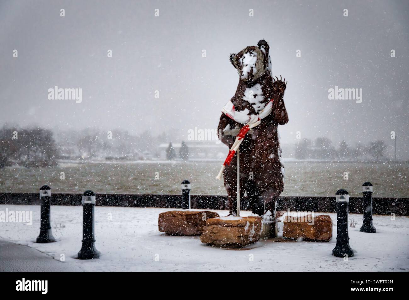 Ein Schneesturm beim Schiffbauer The Badger, dem Maskottchen von Manitowoc, Wisconsin. Stockfoto