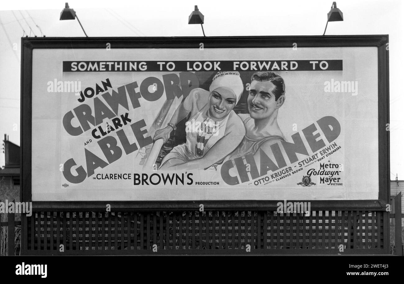 Eine Werbetafel, die einen MGM-Film mit Joan Crawford und Clark Gable 1934 in Hollywood, Kalifornien, USA, wirbt Stockfoto