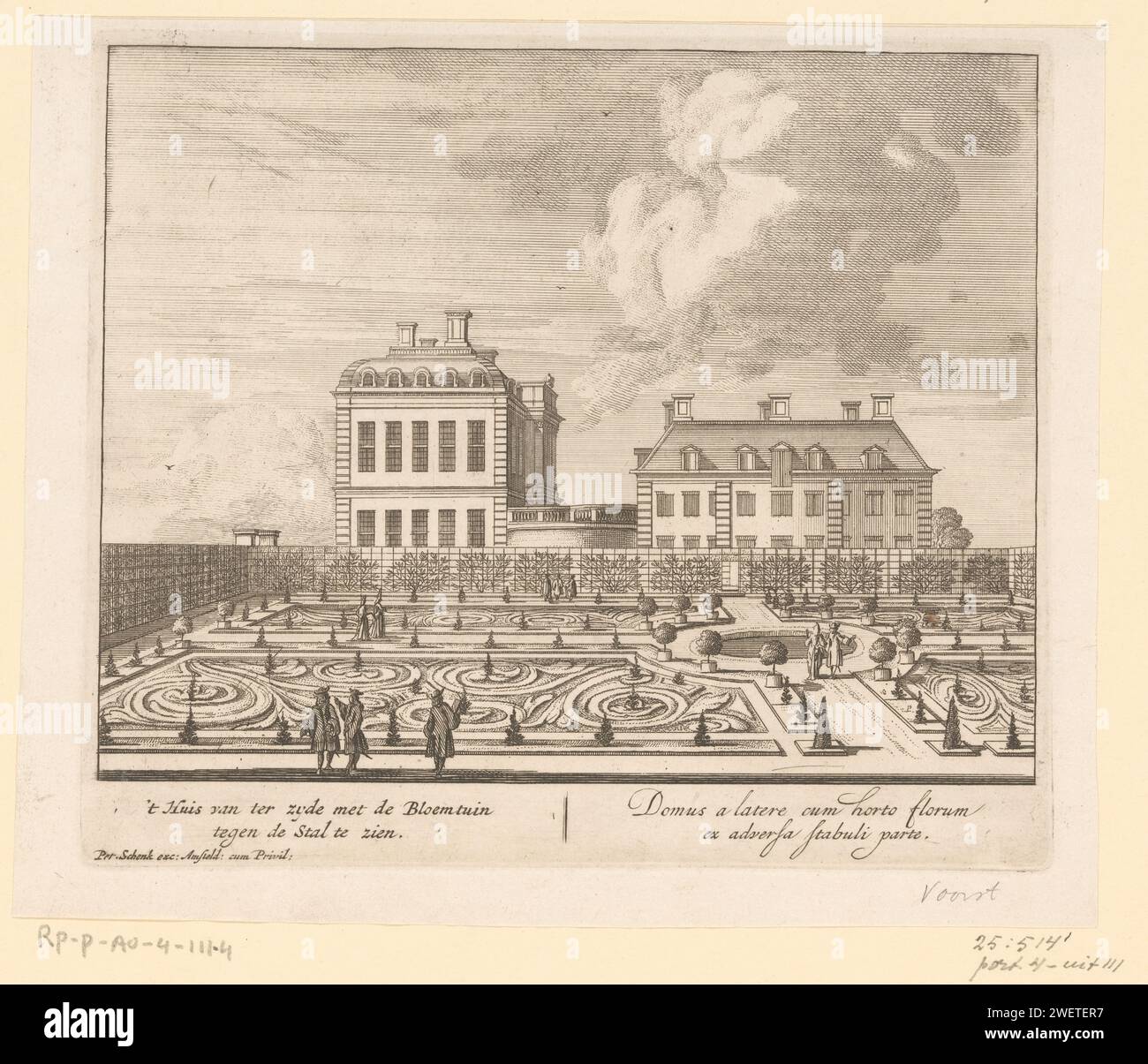 Ansicht des Huis de Voorst der Seite, Pieter Schenk (I), ca. 1700 Druck Ansicht des Huis de Voorst der Seite. Unter dem Druck der Titel in Niederländisch und Lateinisch. Palast zum Ätzen/Gravieren von Papier. Französischer oder architektonischer Garten; formeller Garten House de Voorst Stockfoto