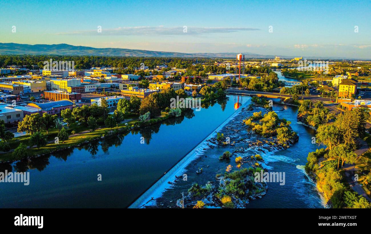 Wunderschöner Morgen in Idaho Falls von oben. Stockfoto