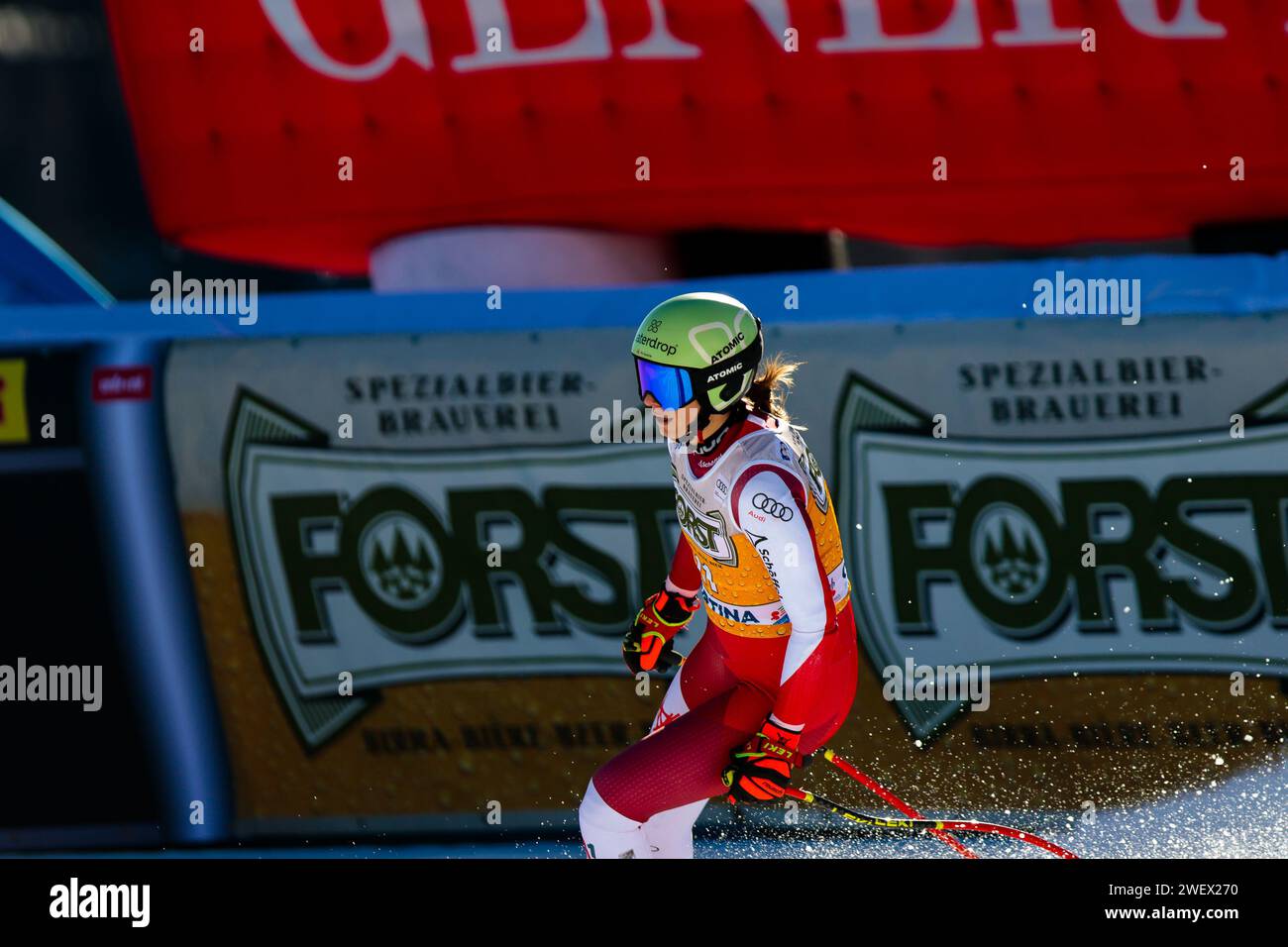 Puchner Mirjam (AUT) während der AUDI FIS World Cup 2024 - Damen-Abfahrtsrennen, Alpinski-Rennen in Cortina D'Ampezzo, Italien, 27. Januar 2024 Credit: Independent Photo Agency Srl/Alamy Live News Stockfoto