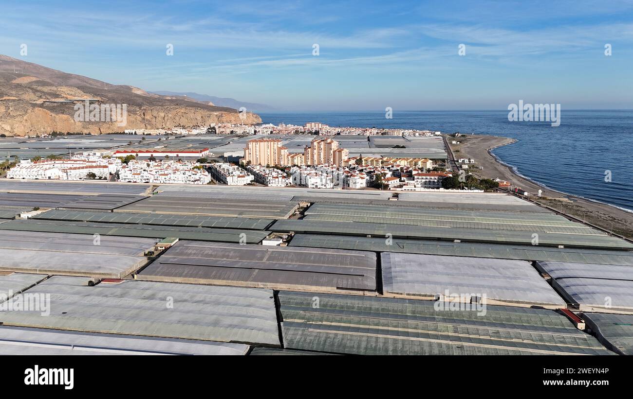 27/01/2024 Kunststoffgewächshäuser in Carchuna in der Region Almeria in Spanien Stockfoto