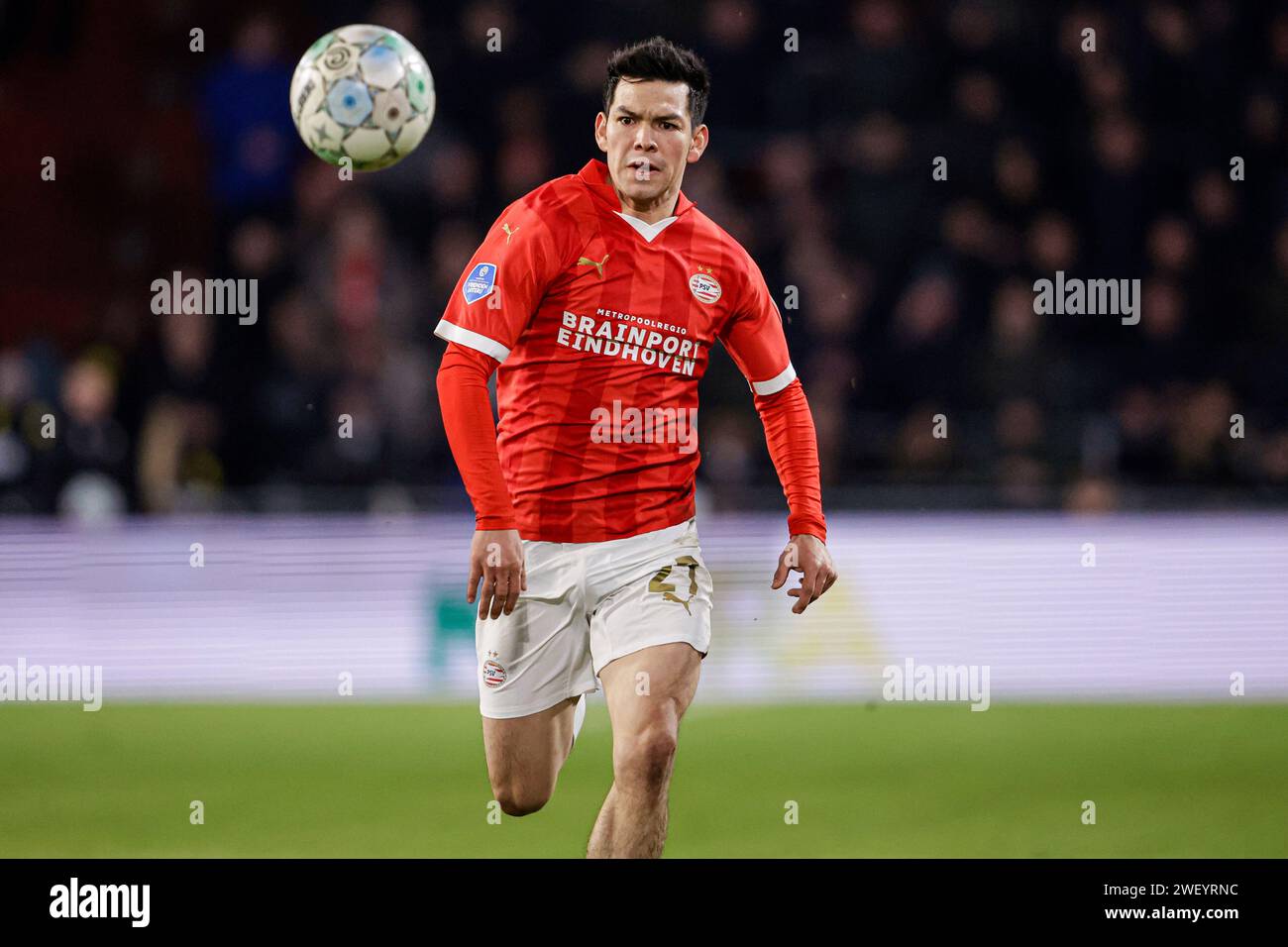 Eindhoven, Niederlande. Januar 2024. EINDHOVEN, NIEDERLANDE - 27. JANUAR: Hirving Lozano von PSV dribbelt während des niederländischen Eredivisie-Spiels zwischen PSV und Almere City FC im Philips Stadion am 27. Januar 2024 in Eindhoven, Niederlande. (Foto: Broer van den Boom/Orange Pictures) Credit: dpa/Alamy Live News Stockfoto