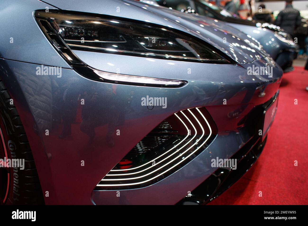Automobilmesse Erfurt 2024 lockt tausende Besucher an - es gibt viel zu entdecken bei den 130 Ausstellern *** die Automobilmesse Erfurt 2024 zieht Tausende von Besuchern an unter den 130 Ausstellern xRMx gibt es viel zu entdecken Stockfoto