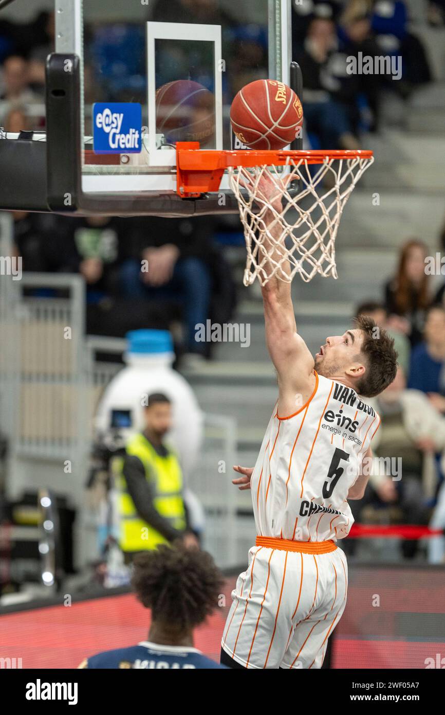 Heidelberg, Deutschland. Januar 2024. Wesley Van Beck (NINERS Chemnitz, #05), GER, MLP Academics Heidelberg vs. NINERS Chemnitz, Basketball, Bundesliga, easycredit BBL, 18. Spieltag, Spielzeit 2023/2024, 27.01.2024, Foto: Eibner-Pressefoto/Sascha Walther Credit: dpa/Alamy Live News Stockfoto