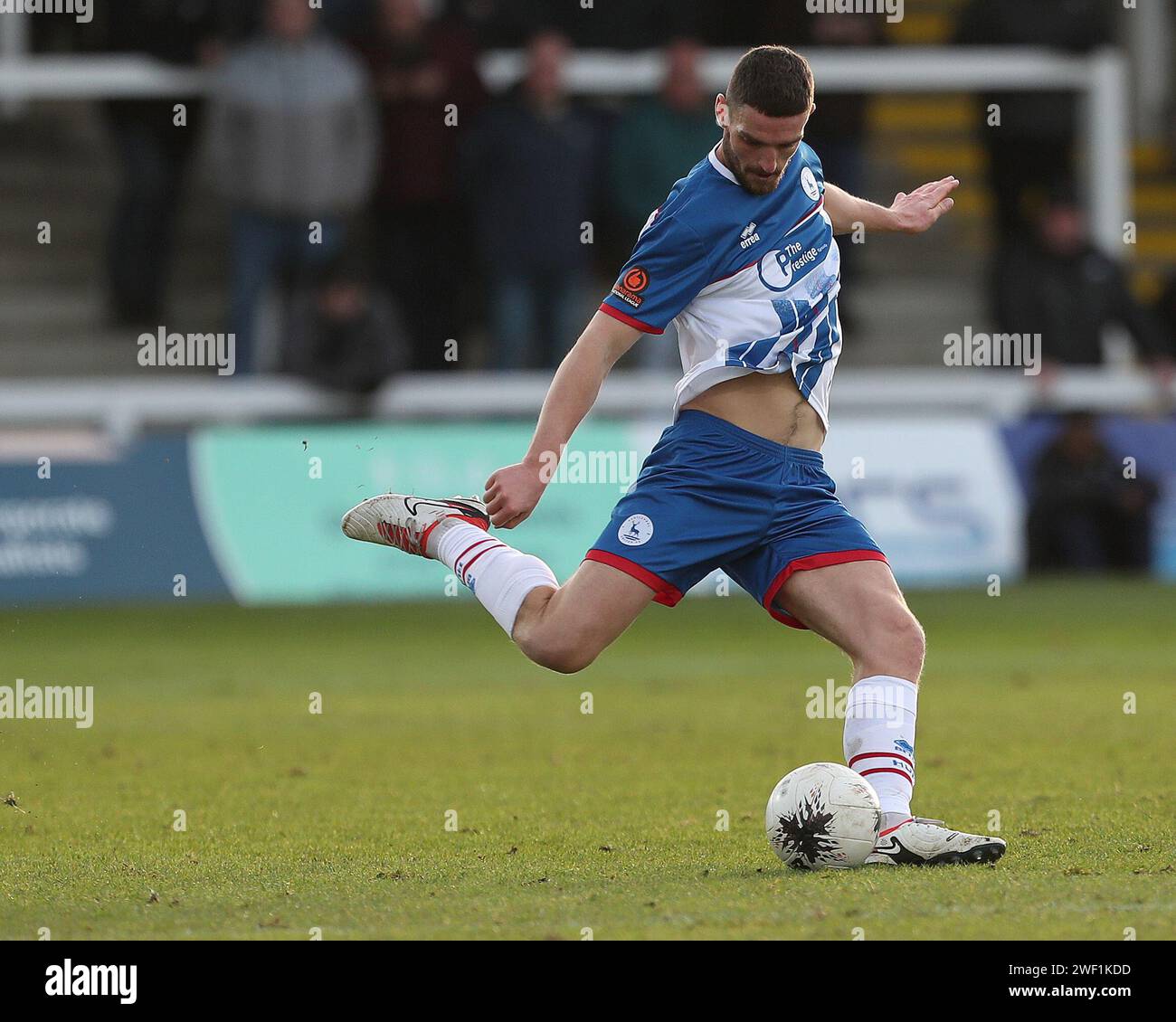 Hartlepool, Großbritannien. Januar 2023. Luke Waterfall von Hartlepool United während des Vanarama National League Spiels zwischen Hartlepool United und York City im Victoria Park, Hartlepool am Samstag, den 27. Januar 2024. (Foto: Mark Fletcher | MI News) Credit: MI News & Sport /Alamy Live News Stockfoto