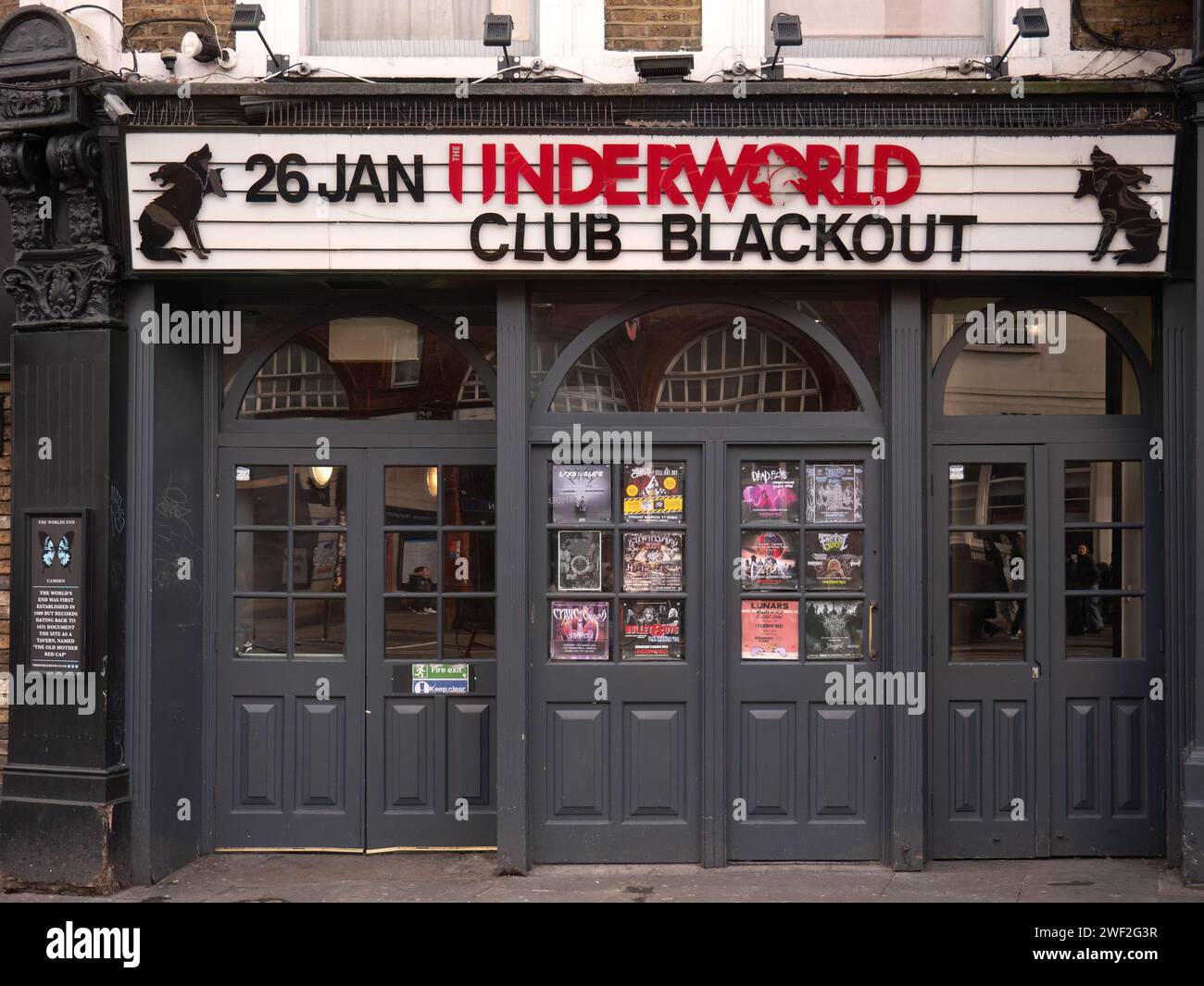 LONDON, Großbritannien - 27. JANUAR 2024: Eintritt in den Blackout Club in der Unterwelt in Camden Stockfoto