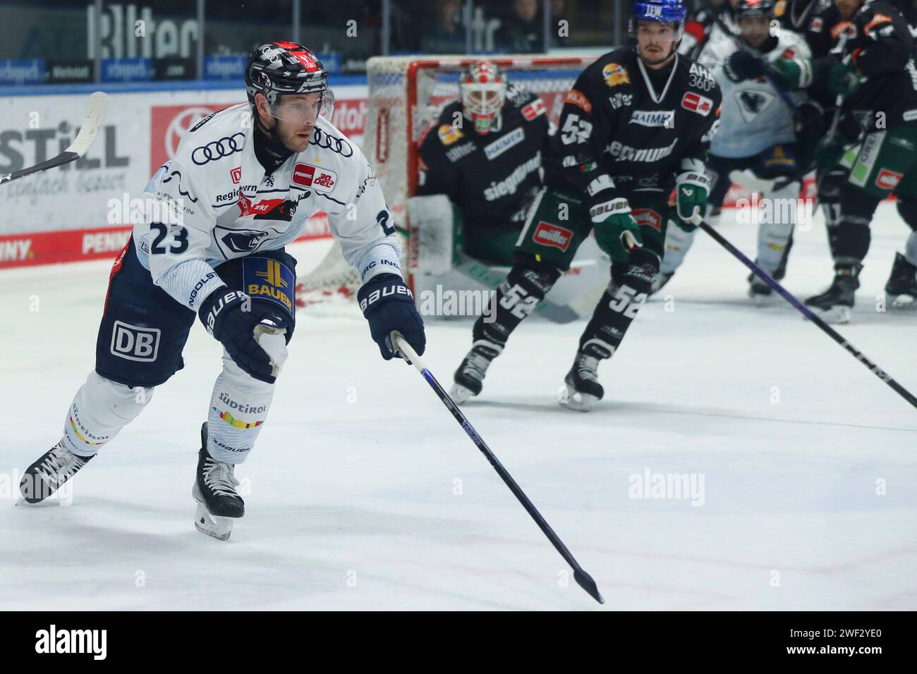 Augsburg, Deutschland 26. Januar 2024: 1. DEL - 2023/2024 - Sp.41 - Augsburger Panther vs. ERC Ingolstadt im Bild: Maury Edwards (ERC Ingolstadt) Stockfoto