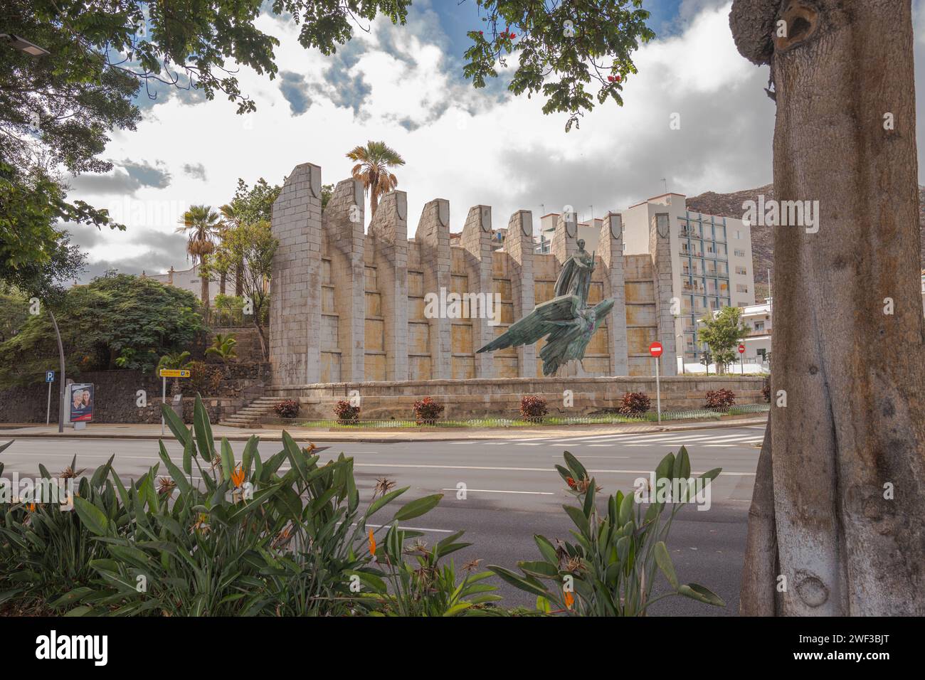 Denkmal des Sieges (oder Engel des Sieges), allgemein bekannt als Denkmal für Franco, Santa Cruz, Teneriffa, Kanarische Inseln, Spanien, Europa Stockfoto