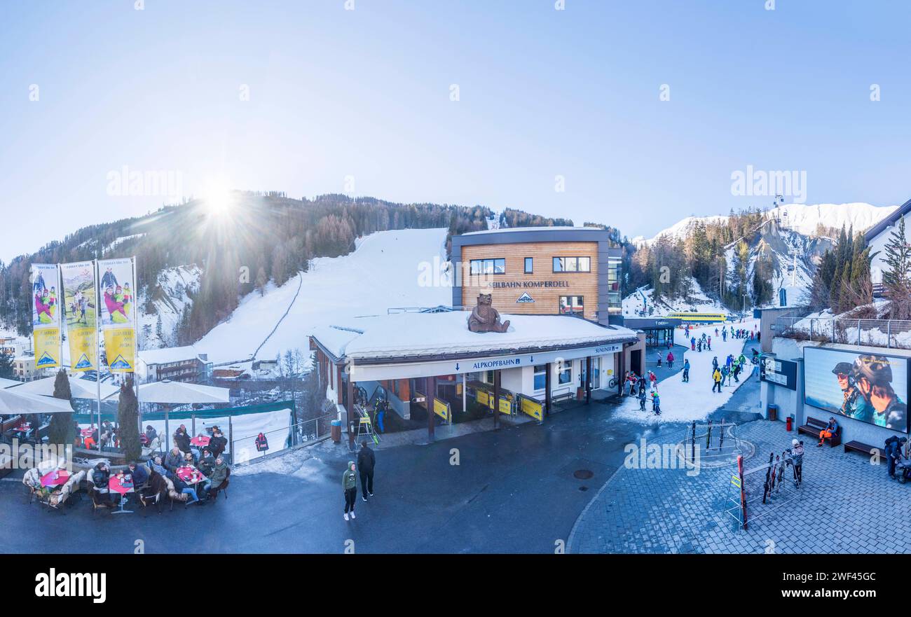 Skilifte, Skipisten, Abfahrtsski, Samnaun Alpen Stockfoto