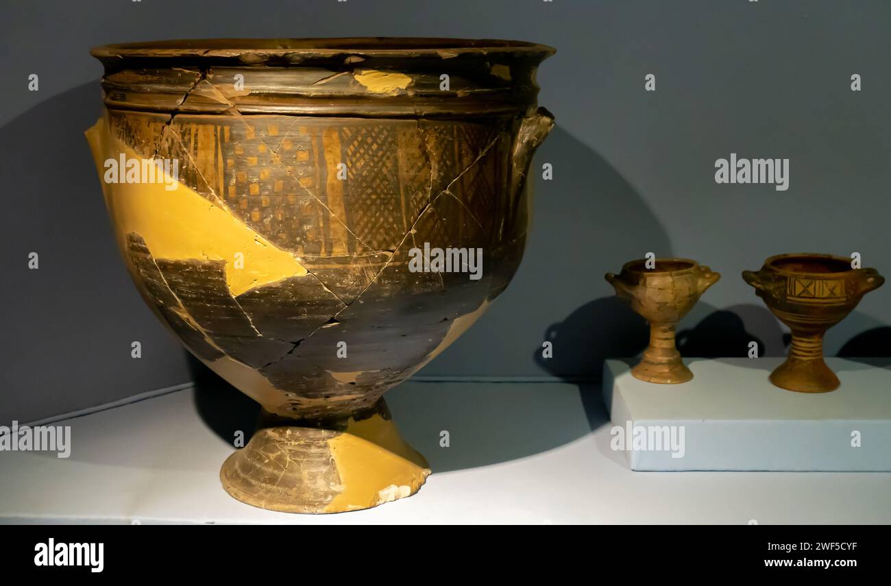 Spätgeometrische Schalen, altes Griechenland, 8. Jahrhundert v. Chr. Archäologisches Museum Izmir Stockfoto