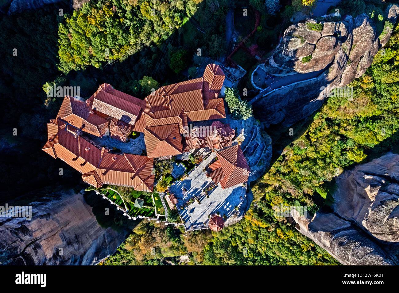 Aus der Vogelperspektive des Klosters Varlaam, Metera, Trikala, Thessalien, Griechenland. Stockfoto