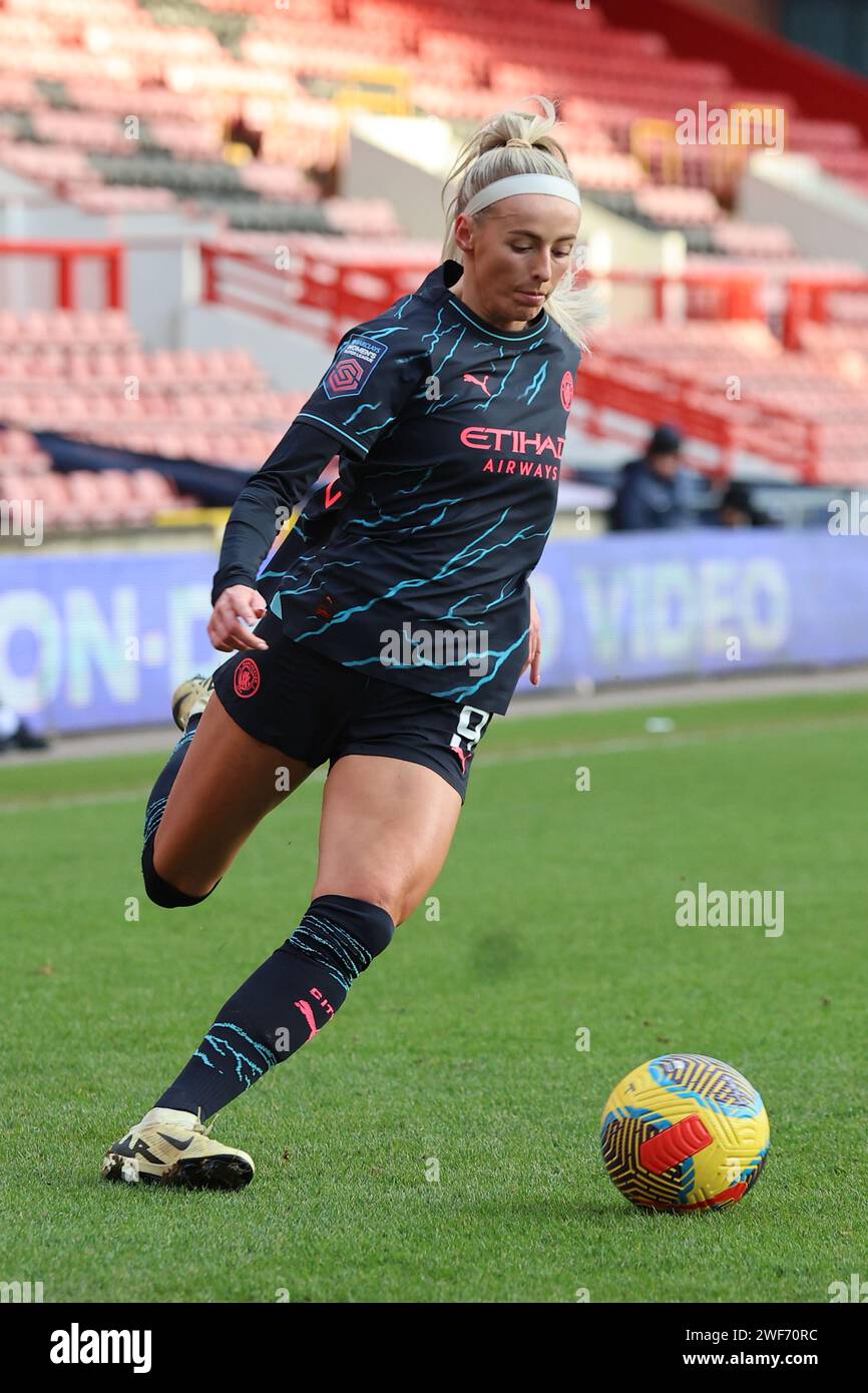 LONDON, ENGLAND - Chloe Kelly vom Manchester City WFC in Aktion beim Barclays FA Women's Super League Fußballspiel zwischen Tottenham Hotspur Women A Stockfoto