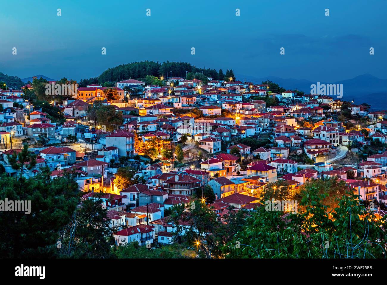 Verdikoussia (oder 'Verdikoussa') ein bergiges Dorf (850-1000 m) Elassona Gemeinde, der Antichasia Berge, Larissa, Thessalien, Griechenland. Stockfoto