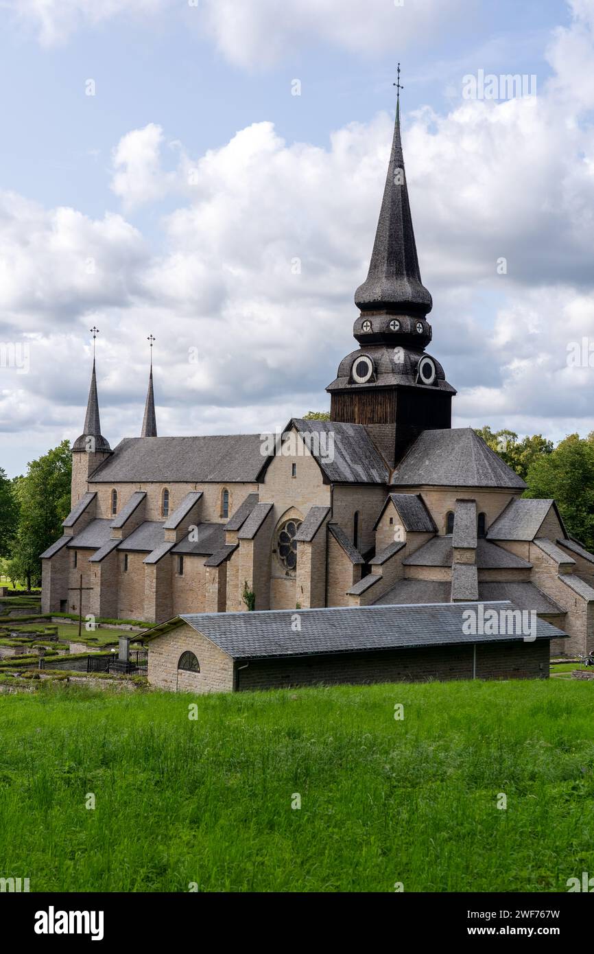 Ein malerischer Blick auf die Abtei Varnhem in Schweden. Stockfoto