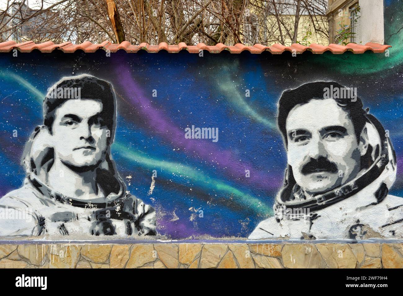 Erste bulgarische Kosmonauten Graffiti Street Art in Sofia Bulgarien, Osteuropa, Balkan, EU Stockfoto