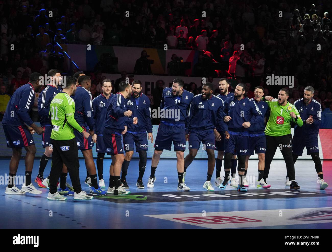 Team France vor der EHF Euro 2024 der Männer, das letzte Handballspiel zwischen Frankreich und Dänemark am 28. Januar 2024 in der Lanxess-Arena in Köln Stockfoto