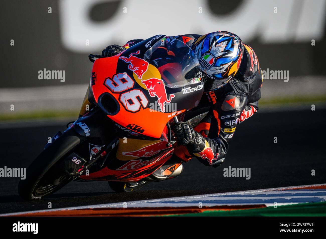 Der spanische Moto3-Fahrer Daniel Holgado vom Red Bull KTM Tech3 Team beim Motul Comunidad Valenciana Grand Prix in Valencia, Spanien. November 2023 Stockfoto