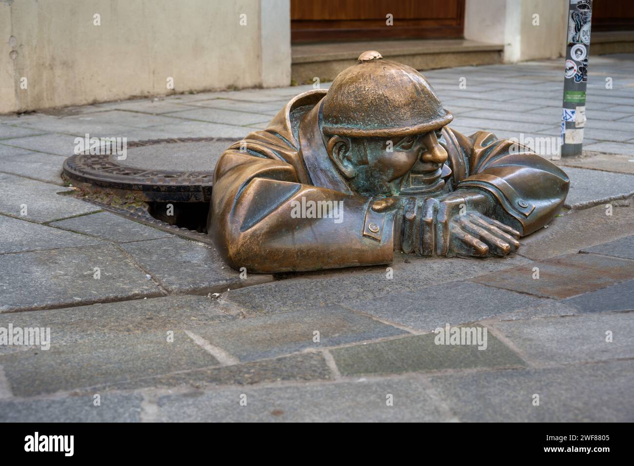 Čumil die Skulptur des Kanalarbeiters, Bratislava, Slowakei Stockfoto