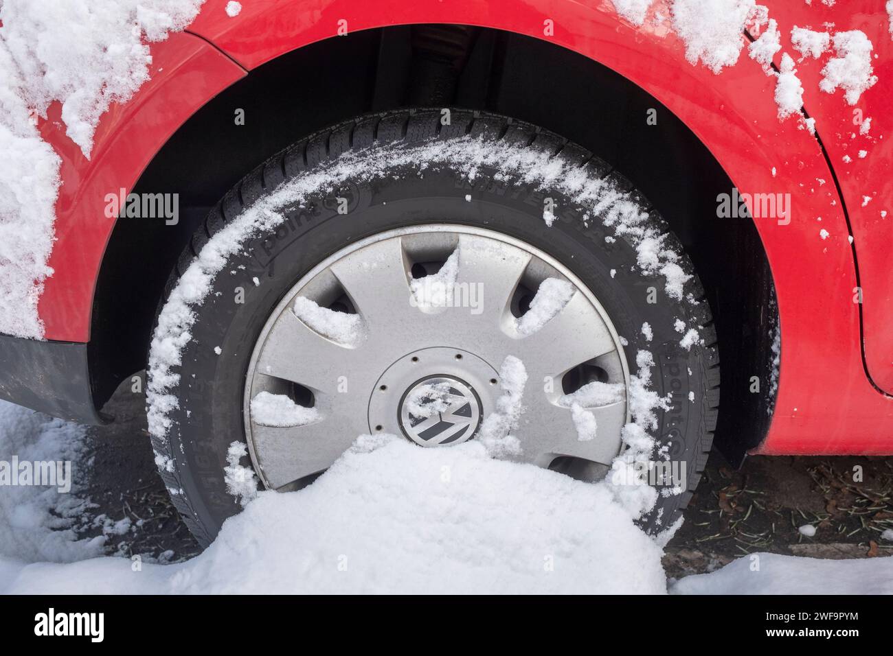 ar-Reifen im Schnee Stockfoto