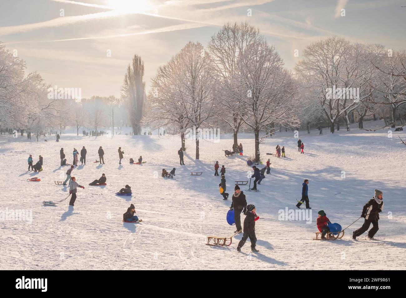 Winterlandschaft im Nippeser Taelchen im Nippeser Stadtteil Köln Stockfoto