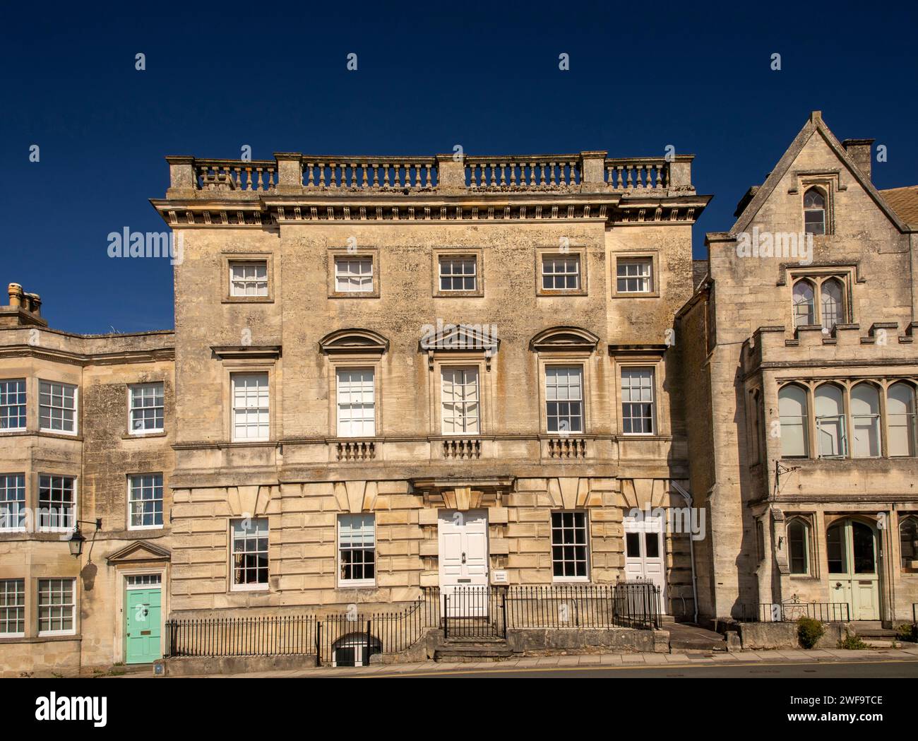 Großbritannien, England, Gloucestershire, Painswick, New Street, Beacon House, großes georgianisches Haus Stockfoto