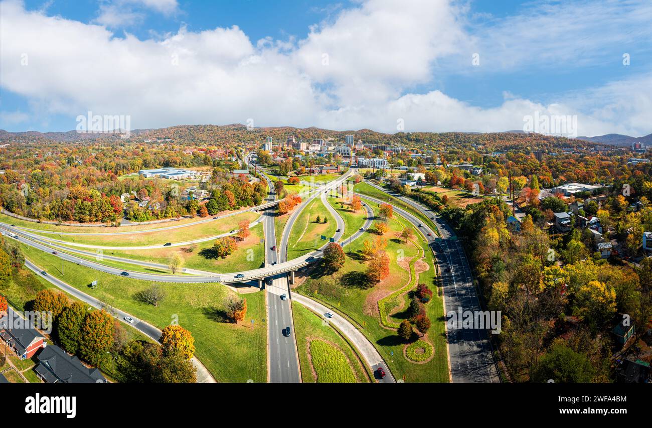 Luftaufnahme von Asheville, North Carolina im Herbst Stockfoto