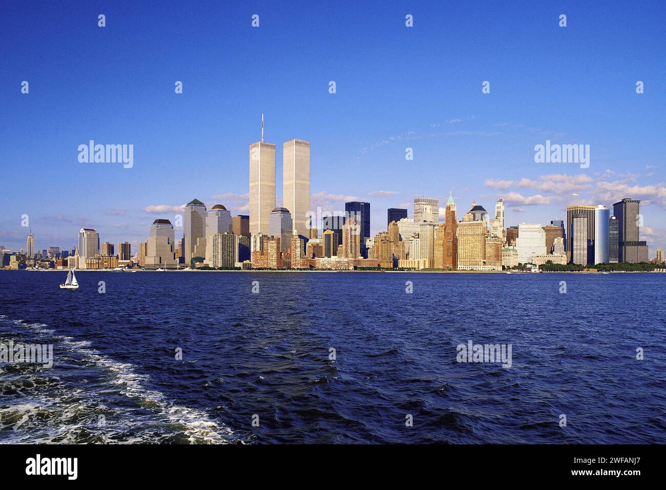 Panoramablick auf Manhattan Island vom Hudson River vor 9/11. Manhattan, New York, USA Stockfoto