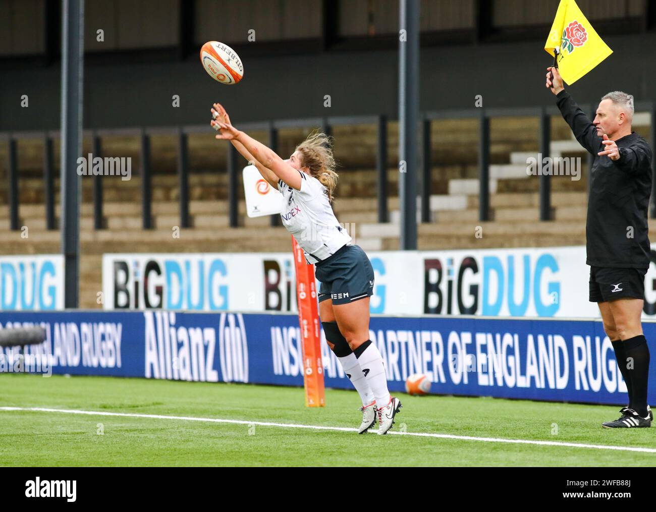 Gloucester, Großbritannien. Januar 2024. Gloucester, England, 20. Januar 2024 Saracens Lineout wurde während des Premiership Womens Rugby-Spiels zwischen Gloucester/Hartpury und Saracens Women in Kingsholm in Gloucester, England. (B. East/SPP) Credit: SPP Sport Press Photo. /Alamy Live News Stockfoto