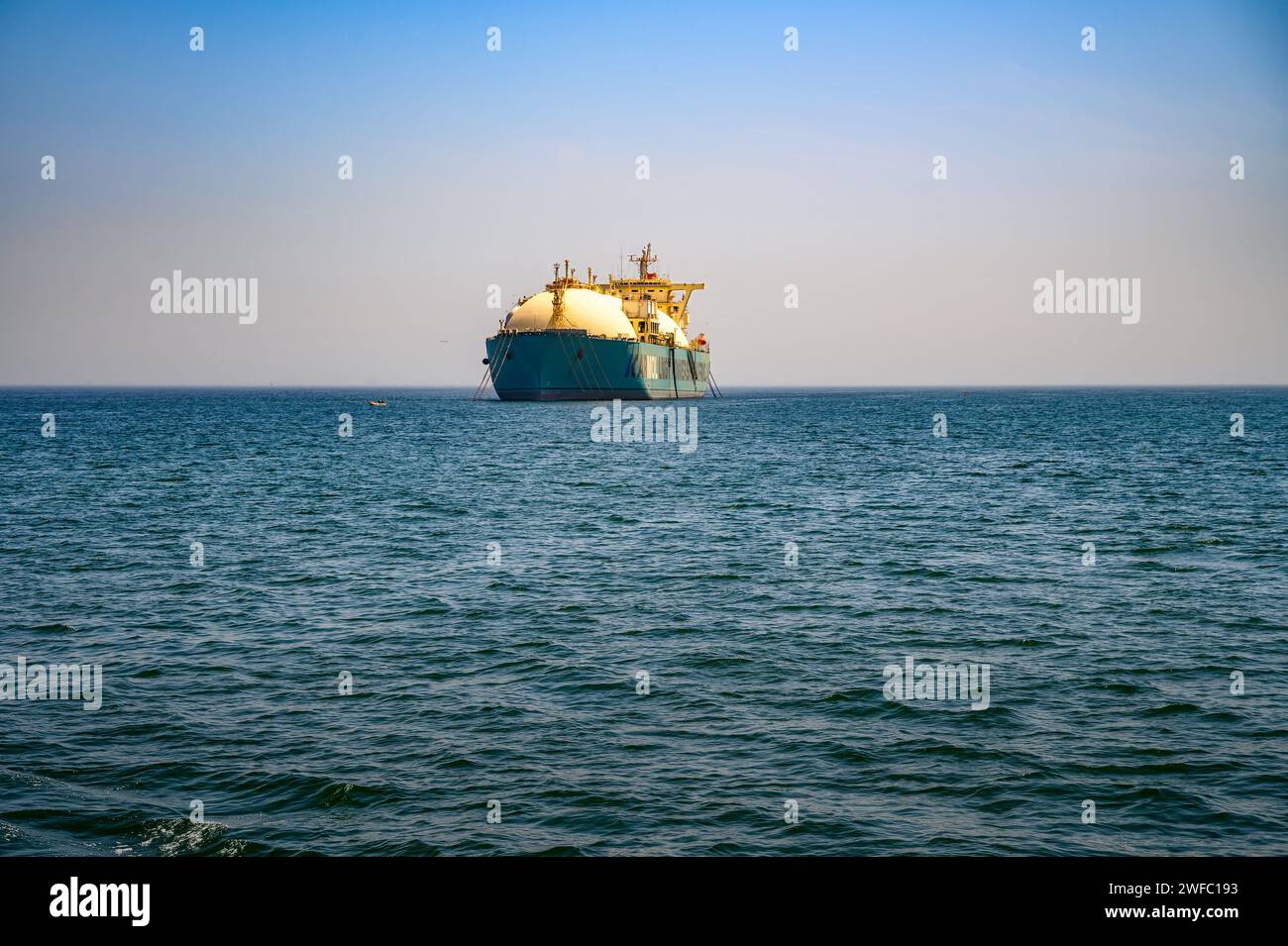 Karmol LNG-Tanker in Dakar, Senegal, Afrika Stockfoto