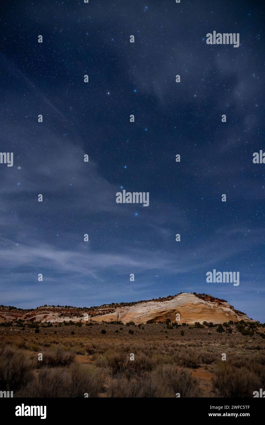 Der Big Dipper über einem Mondschein im White Pocket Recreation Area, Vermilion Cliffs National Monument, Arizona. Stockfoto