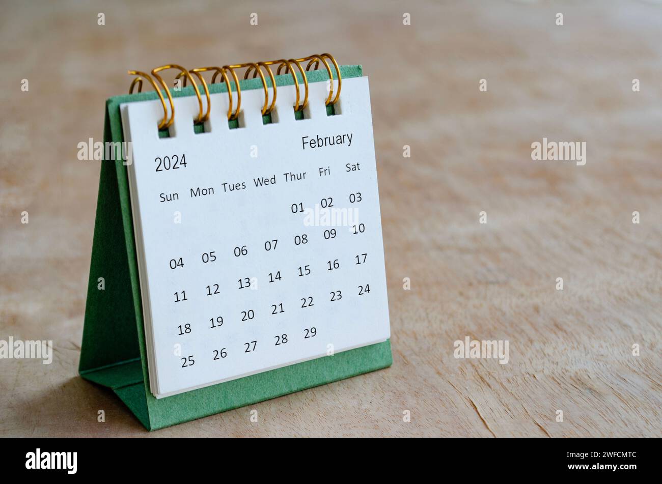 Tabellenkalender Februar 2024 mit anpassbarem Platz für Text. Konzepte für Kalender und Kopierbereich. Stockfoto