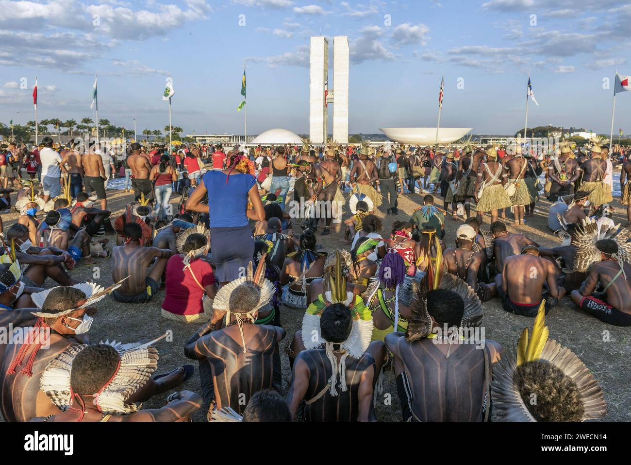 Demonstration indigener Völker auf der Esplanade der Ministerien - gegen Gesetz 490 und Urteil des Temporalen Rahmens durch den Bundesgerichtshof Stockfoto
