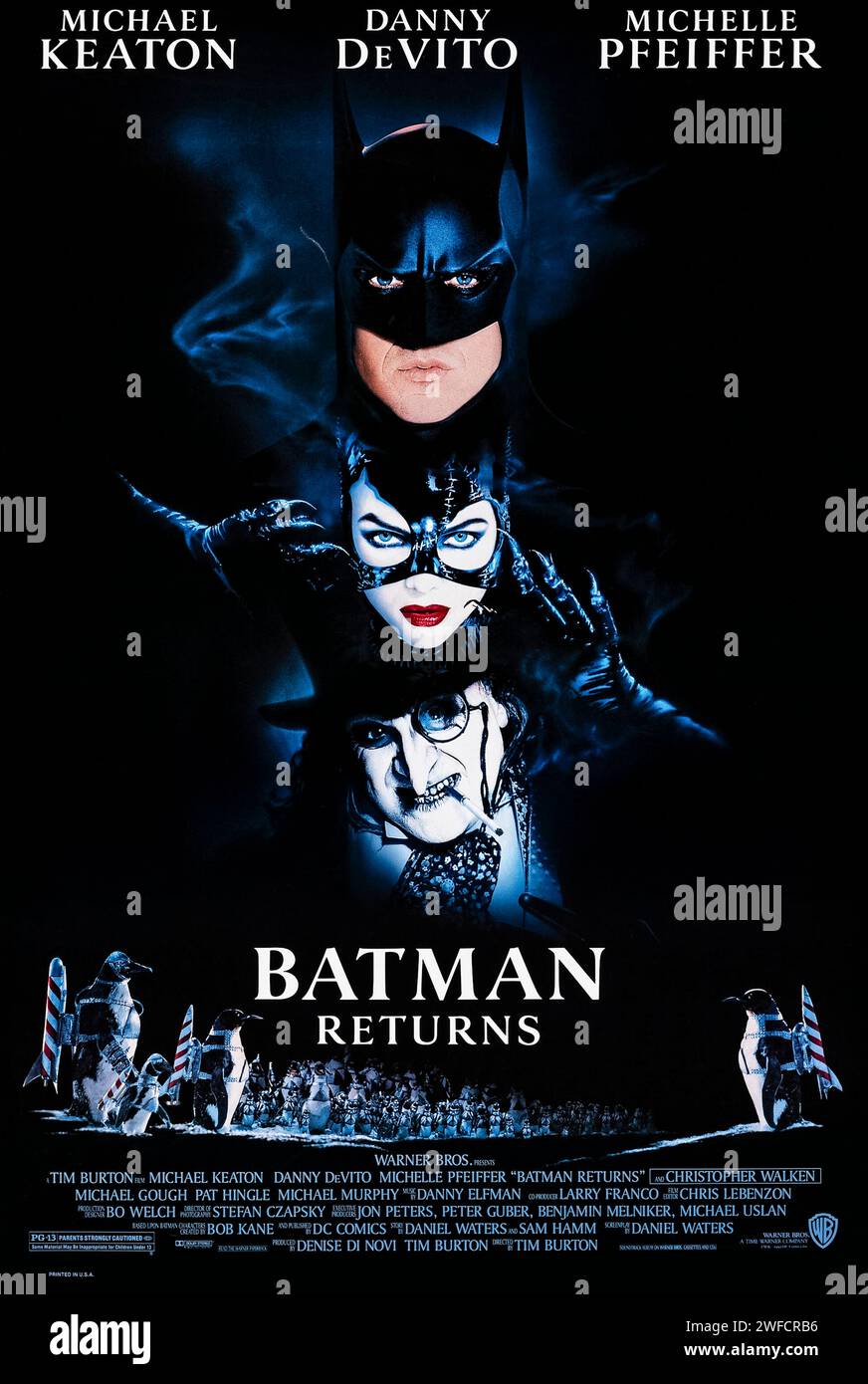 Batman Returns (1992) von Tim Burton mit Michael Keaton, Danny DeVito und Michelle Pfeiffer. Während Batman mit einem deformierten Mann, der sich selbst Pinguin nennt, mit Hilfe eines grausamen Geschäftsmannes in Gotham verheert, wird eine Angestellte des letzteren zur Catwoman mit ihrer eigenen Rachefeldschaft. Foto eines Original-Posters aus dem Jahr 1992 (US-1-Blatt). ***NUR REDAKTIONELLE VERWENDUNG*** Credit: BFA / Warner Bros Stockfoto