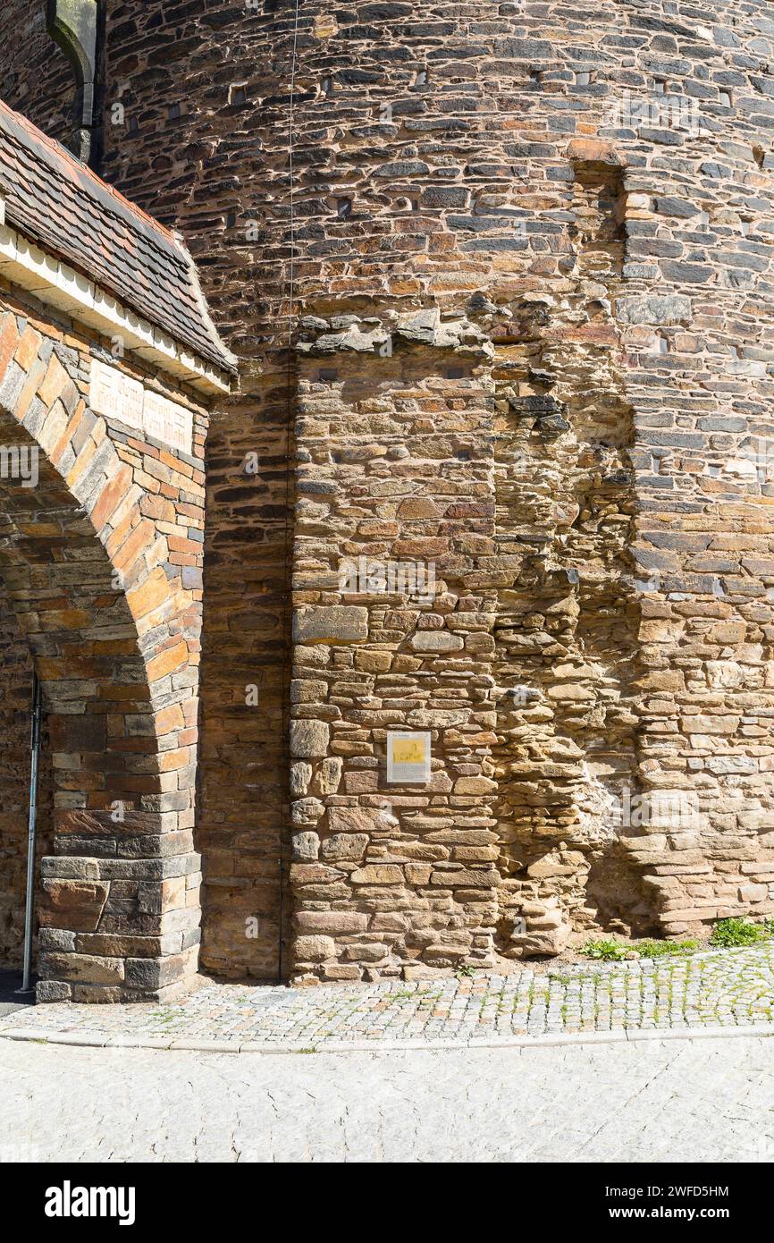 Abbruchkanten der alten Stadtmauer am Donatsturm neben dem Donatstor, Freiberg, Sachsen, Deutschland *** Abbruchkanten der alten Stadtmauer am Donatsturm Stockfoto