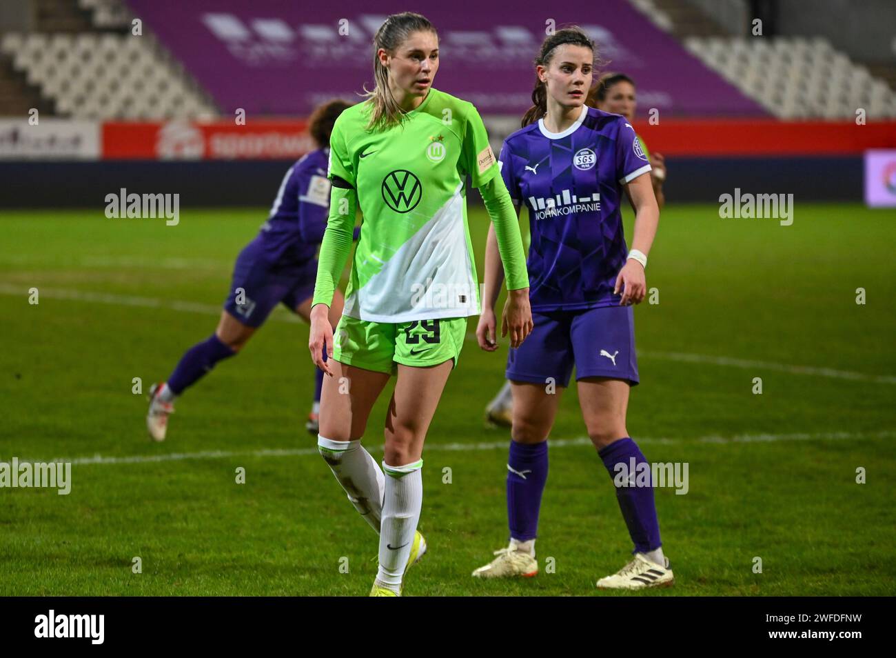 Essen, Deutschland. Januar 2024. Jule Brand (VfL Wolfsburg) Google Pixel Frauen Bundesliga, 11. Spieltag, SGS Essen gegen VfL Wolfsburg am 29. Januar 2024 im Stadion an der Hafenstraße, Essen. Endstand 1:3 vor 3,842 Zuschauern Credit: dpa/Alamy Live News Stockfoto