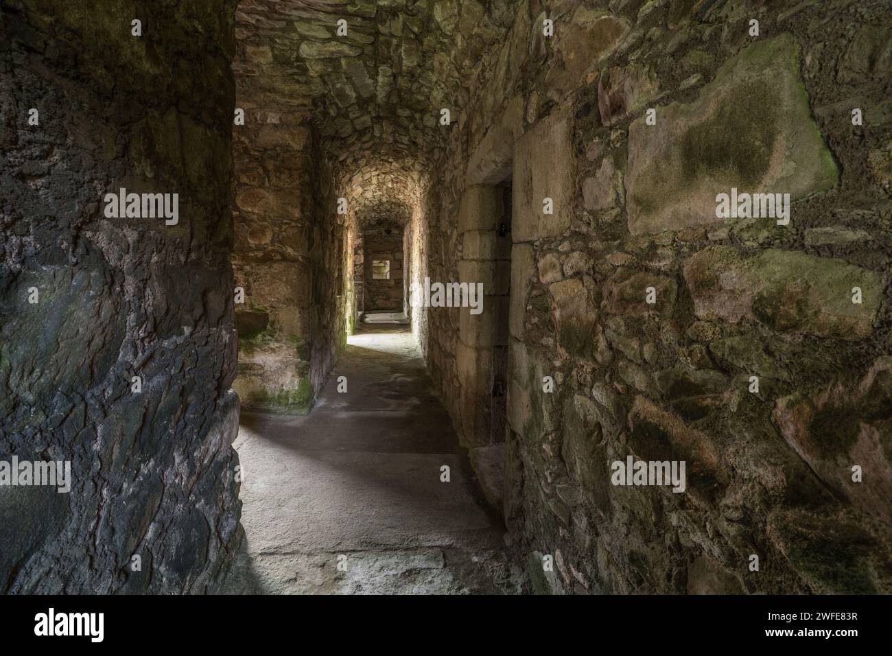 Korridor in einem historischen Schloss Stockfoto