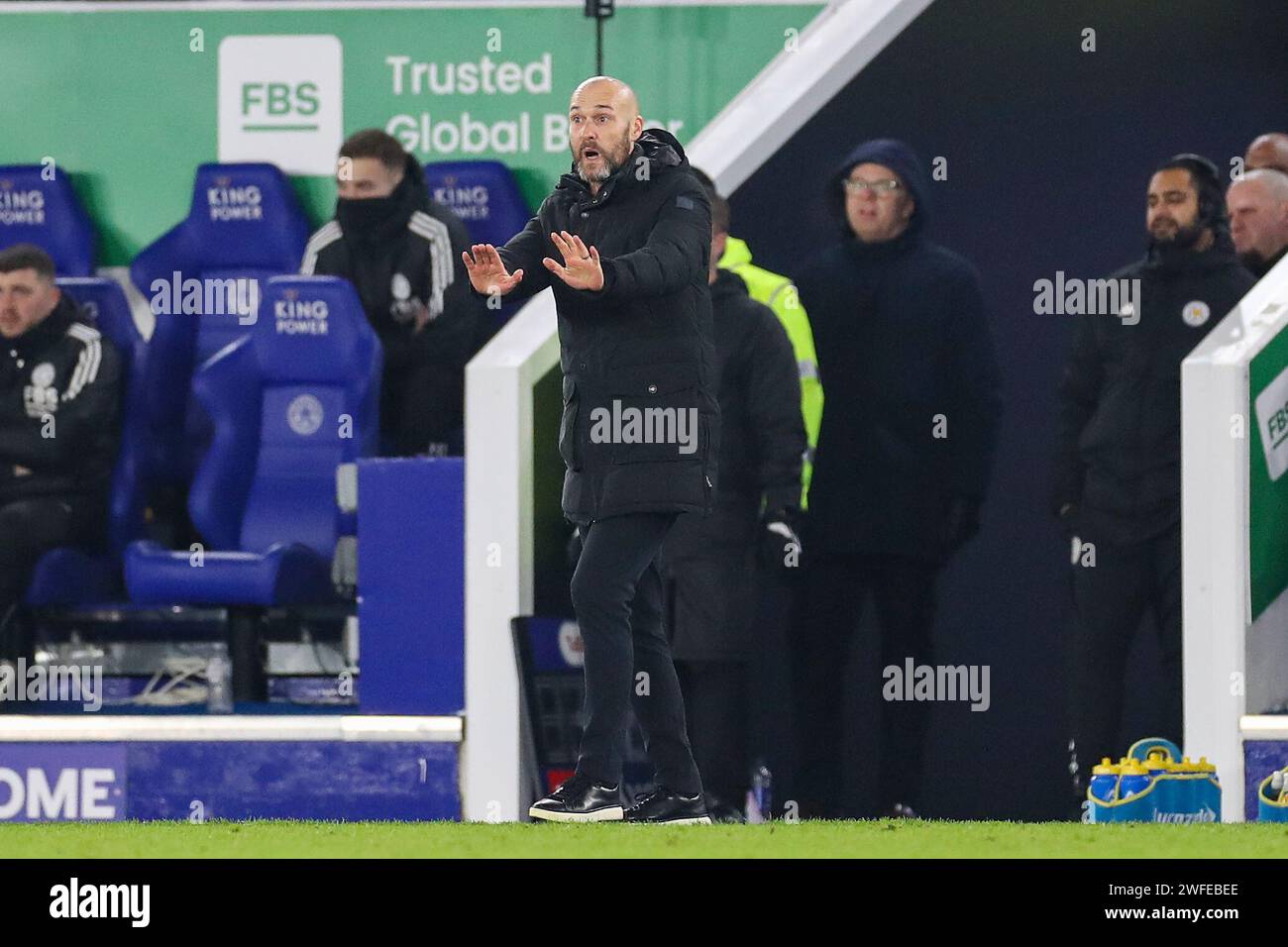 Leicester, Großbritannien. 30. Januar 2024. Luke Williams, Manager von Swansea City, Gesten während des Leicester City FC gegen Swansea City FC im King Power Stadium, Leicester, England, Großbritannien am 30. Januar 2024 Credit: Every Second Media/Alamy Live News Stockfoto